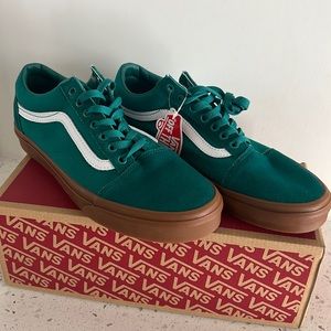 New Vans Old Skool shoes size 10.5